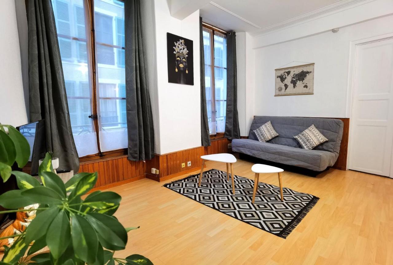 Charmant T2 Meuble Quartier Chateau De Pau Exterior photo