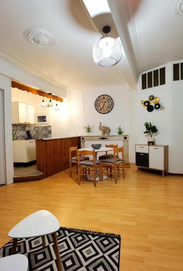 Charmant T2 Meuble Quartier Chateau De Pau Exterior photo